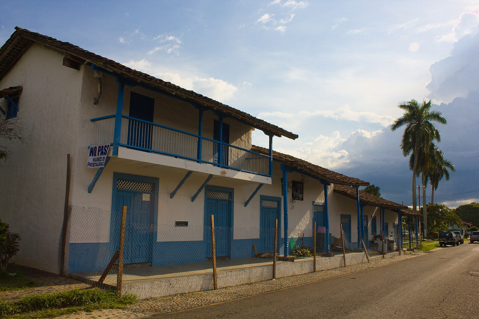 Zarati 河与周边绿意